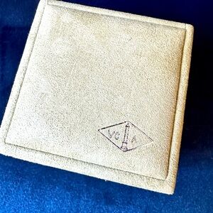 Van Cleef & Arples necklace box